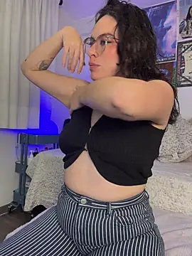 Katheerine online show from March 22, 2026, 2:15 am