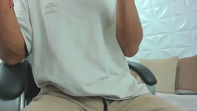 Ricky Owens1 online show from November 27, 2025, 9:28 pm