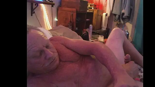 Pussyeat2please online show from November 18, 2025, 10:41 am