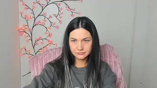 Snapshot of Lune_Moon chatting on February 21, 2026, 6:36 am Lune Moon online show from February 21, 2026, 6:36 am