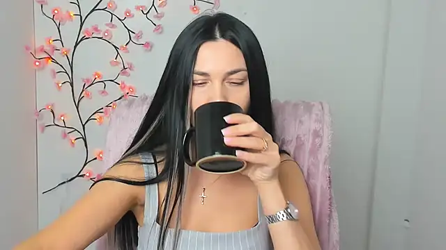 Snapshot of Lune_Moon chatting on February 24, 2026, 6:44 am Lune Moon online show from February 24, 2026, 6:44 am