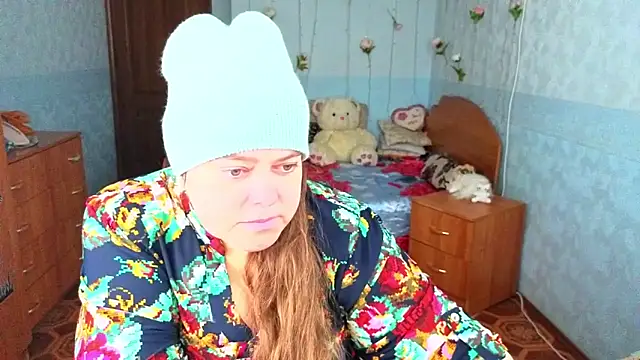 Audrey Aura online show from November 4, 2025, 5:39 am