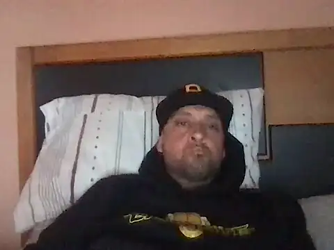 chilenito hot  online show from October 11, 2025, 10:58 am