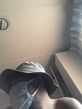 Snapshot of prefermaturedmommy chatting on October 21, 2025, 9:43 am prefermaturedmommy online show from October 21, 2025, 9:43 am