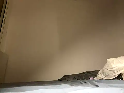 Snapshot of Lisa-5329 chatting on October 25, 2025, 2:41 am Lisa-5329 online show from October 25, 2025, 2:41 am