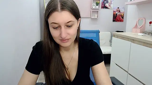 Snapshot of muriel_elvin chatting on September 15, 2025, 10:15 am muriel elvin online show from September 15, 2025, 10:15 am