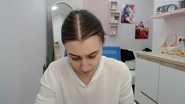 muriel elvin online show from December 1, 2025, 6:18 am