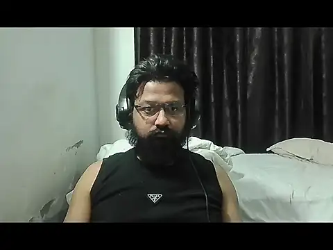 Dollseye online show from April 10, 2026, 1:49 pm