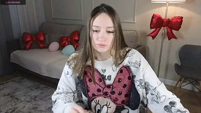 cutienaughtygirl online show from February 24, 2026, 7:06 am