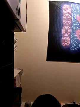 MeTazty294 online show from September 18, 2025, 3:52 am