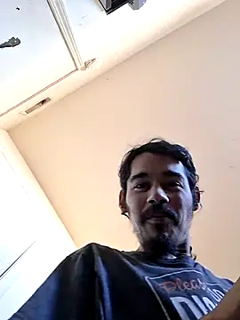 Snapshot of MeTazty294 chatting on December 21, 2025, 9:11 pm MeTazty294 online show from December 21, 2025, 9:11 pm