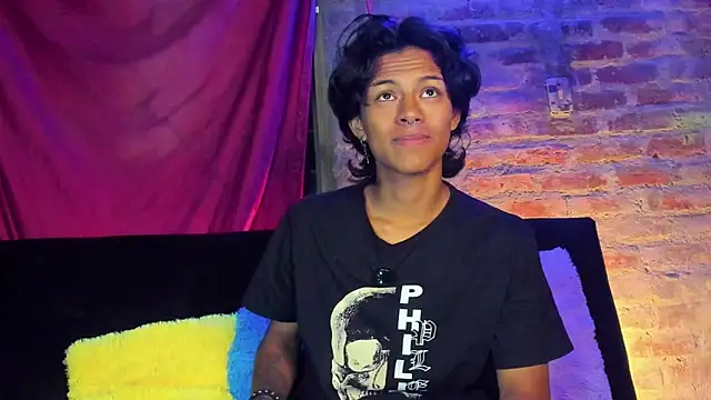 dreyk20 online show from March 28, 2026, 11:48 pm