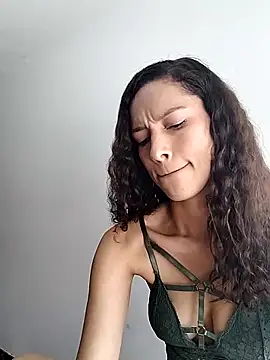 Snapshot of SofiaDelicia chatting on September 14, 2025, 3:55 pm SofiaDelicia online show from September 14, 2025, 3:55 pm