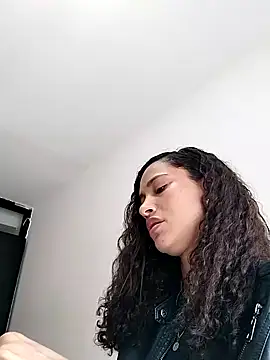 Snapshot of SofiaDelicia chatting on September 21, 2025, 12:51 pm SofiaDelicia online show from September 21, 2025, 12:51 pm
