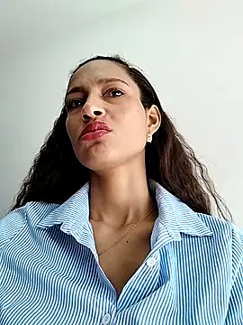 Snapshot of SofiaDelicia chatting on September 22, 2025, 3:03 pm SofiaDelicia online show from September 22, 2025, 3:03 pm