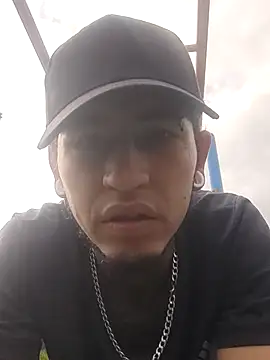 Snapshot of Tattoboy19cm chatting on September 10, 2025, 1:00 pm Tattoboy19cm online show from September 10, 2025, 1:00 pm