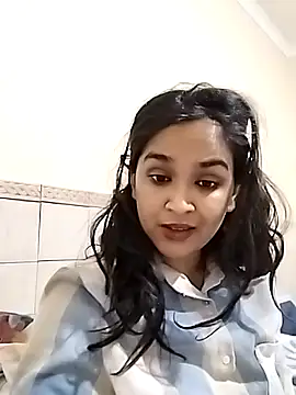 cute indianxo online show from January 8, 2026, 2:47 am