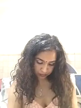 cute indianxo online show from February 11, 2026, 8:58 pm