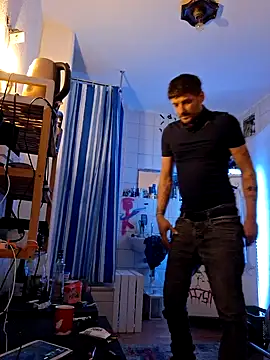 Snapshot of a7ex chatting on January 13, 2025, 6:05 pm a7ex online show from January 13, 2025, 6:05 pm