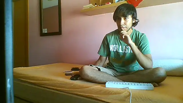 Snapshot of Plutoniox chatting on July 1, 2026, 9:11 am Plutoniox online show from July 1, 2026, 9:11 am