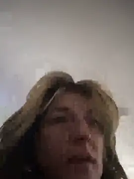 Snapshot of MrsSizzle chatting on October 12, 2025, 5:56 pm MrsSizzle online show from October 12, 2025, 5:56 pm