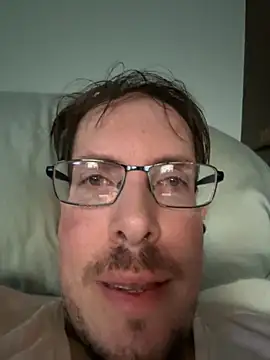 Snapshot of JJG327 chatting on September 14, 2025, 12:04 pm JJG327 online show from September 14, 2025, 12:04 pm