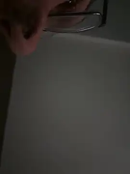 Snapshot of JJG327 chatting on October 22, 2025, 4:13 am JJG327 online show from October 22, 2025, 4:13 am