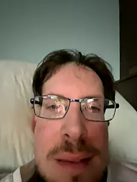 Snapshot of JJG327 chatting on October 28, 2025, 12:41 pm JJG327 online show from October 28, 2025, 12:41 pm