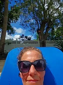 Snapshot of PhynneNicole chatting on September 10, 2025, 6:30 pm PhynneNicole online show from September 10, 2025, 6:30 pm