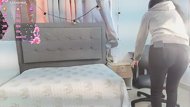 saray reese online show from September 29, 2025, 12:21 pm