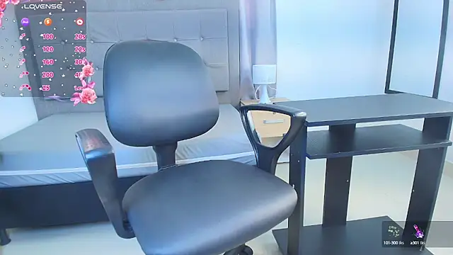 saray reese online show from October 9, 2025, 12:58 pm