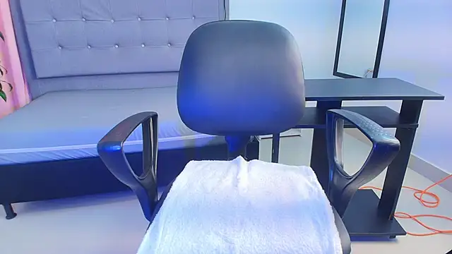 saray reese online show from October 23, 2025, 1:32 pm