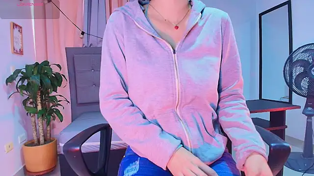 saray reese online show from November 8, 2025, 12:27 pm