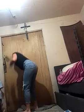 Snapshot of silverbay-456 chatting on October 2, 2025, 12:01 pm silverbay-456 online show from October 2, 2025, 12:01 pm