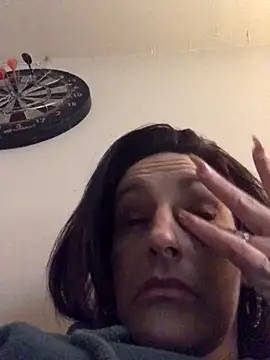 Snapshot of silverbay-456 chatting on November 10, 2025, 1:21 pm silverbay-456 online show from November 10, 2025, 1:21 pm