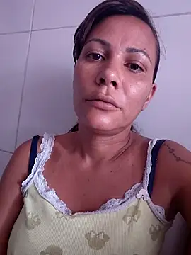 Snapshot of dyjaA chatting on February 22, 2026, 2:37 pm dyjaA online show from February 22, 2026, 2:37 pm