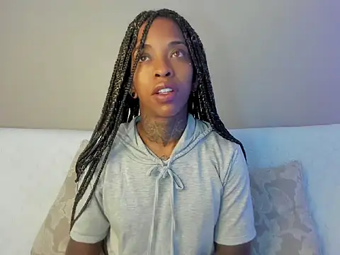 Pauline Fox online show from September 22, 2025, 2:35 am