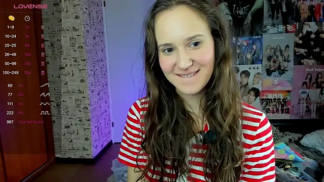 LucyRose3 online show from September 15, 2025, 4:51 pm