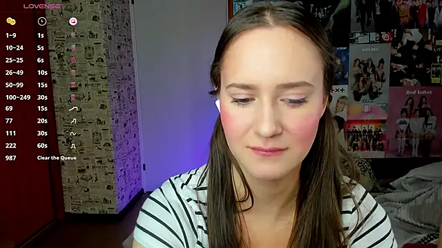 LucyRose3 online show from October 2, 2025, 4:25 pm