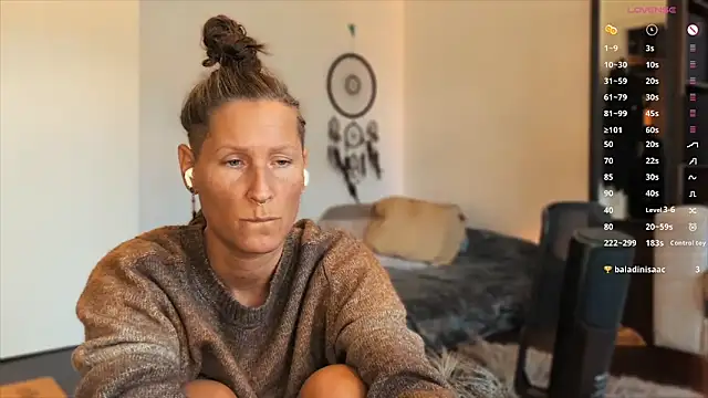 Snapshot of SwingWingWomanSweden chatting on November 29, 2025, 11:24 am SwingWingWomanSweden online show from November 29, 2025, 11:24 am