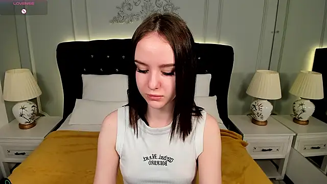 MarySparkle online show from October 13, 2025, 3:50 am