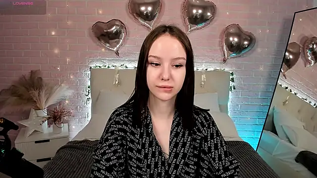 MarySparkle online show from November 12, 2025, 4:02 am