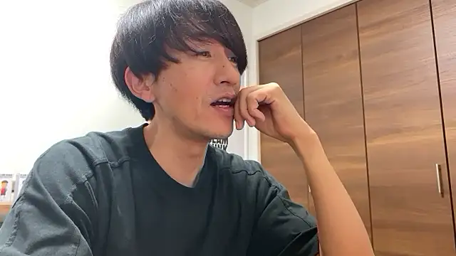 Snapshot of Bonz_Buonz chatting on October 9, 2025, 3:10 pm Bonz Buonz online show from October 9, 2025, 3:10 pm