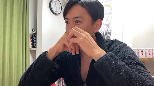 Snapshot of Bonz_Buonz chatting on November 2, 2025, 2:30 pm Bonz Buonz online show from November 2, 2025, 2:30 pm