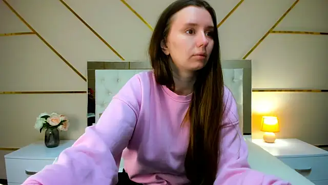 BeatriceAddams online show from October 4, 2025, 9:02 pm