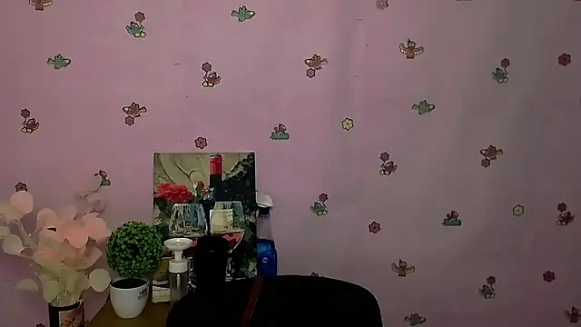 Snapshot of FeelMe__ chatting on October 21, 2025, 7:20 am FeelMe online show from October 21, 2025, 7:20 am