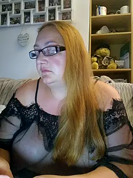 Snapshot of Luscious-LucyXX chatting on July 2, 2026, 8:04 pm Luscious-LucyXX online show from July 2, 2026, 8:04 pm