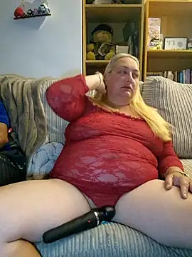 Snapshot of Luscious-LucyXX chatting on July 25, 2026, 7:55 pm Luscious-LucyXX online show from July 25, 2026, 7:55 pm