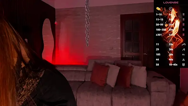 hanna danna online show from November 5, 2025, 10:37 am