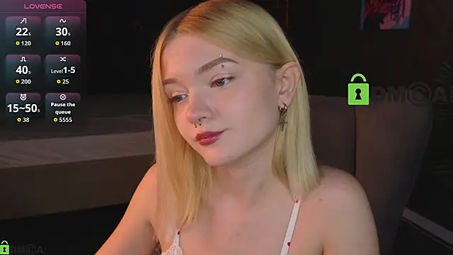 Carrie Foster online show from April 13, 2026, 3:28 pm